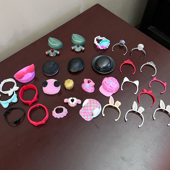 LOL Doll Hats and Headbands Bundle! - Picture 2 of 5